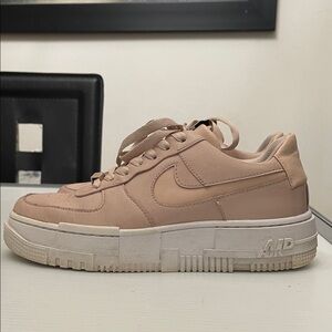 NIKE AIR FORCE 1 PIXEL PARTICLE SNEAKERS WOMENS SIZE 8